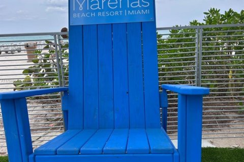 Condominio en venta en Sunny Isles Beach, Florida, 1 dormitorio, 63.92 m2 № 1698416 - foto 4