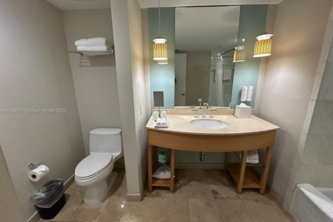 Condominio en venta en Sunny Isles Beach, Florida, 1 dormitorio, 63.92 m2 № 1698416 - foto 26