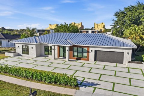 Купить виллу или дом в Уэстон, Флорида 5 спален, 378.58м2, № 2003124 - фото 29