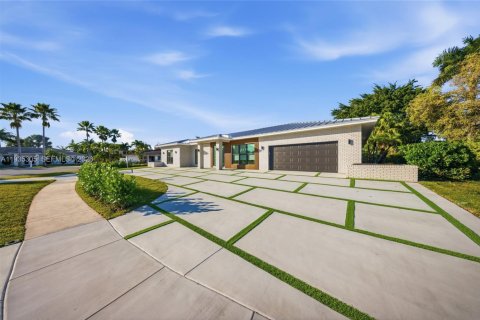 Купить виллу или дом в Уэстон, Флорида 5 спален, 378.58м2, № 2003124 - фото 26