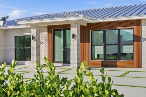 Купить виллу или дом в Уэстон, Флорида 5 спален, 378.58м2, № 2003124 - фото 27