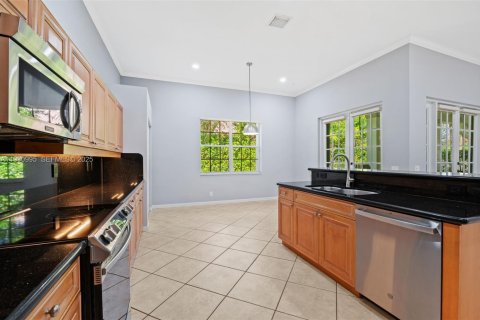 Villa ou maison à louer à Weston, Floride: 4 chambres, 248.42 m2 № 1989834 - photo 13