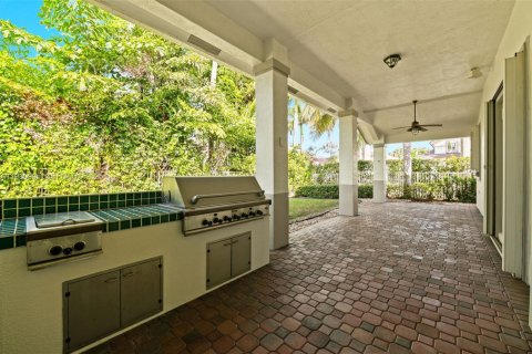 Villa ou maison à louer à Weston, Floride: 4 chambres, 248.42 m2 № 1989834 - photo 26