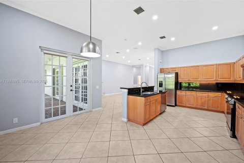 Villa ou maison à louer à Weston, Floride: 4 chambres, 248.42 m2 № 1989834 - photo 9