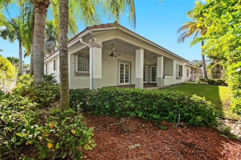 Villa ou maison à louer à Weston, Floride: 4 chambres, 248.42 m2 № 1989834 - photo 28
