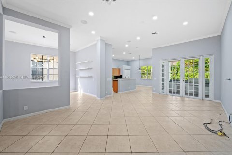 Villa ou maison à louer à Weston, Floride: 4 chambres, 248.42 m2 № 1989834 - photo 6