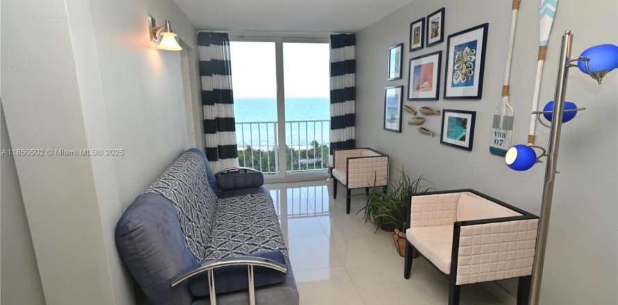 Condominio en Miami Beach, Florida, 1 dormitorio № 1856807