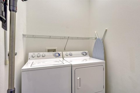 Casa en alquiler en Lakewood Ranch, Florida, 2 dormitorios, 146.04 m2 № 1782403 - foto 30