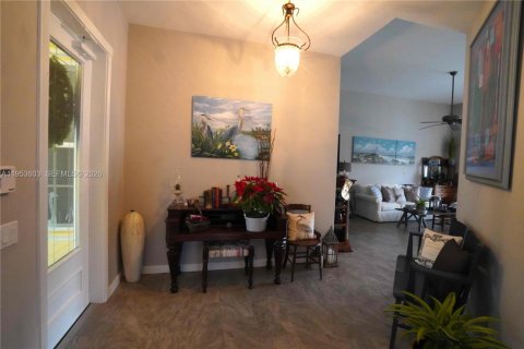 Купить виллу или дом в Порт-Сент-Луси, Флорида 4 спальни, 231.05м2, № 2007690 - фото 15