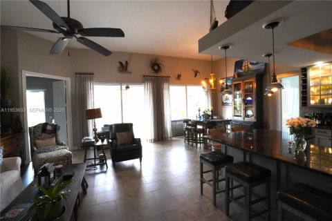 Купить виллу или дом в Порт-Сент-Луси, Флорида 4 спальни, 231.05м2, № 2007690 - фото 8