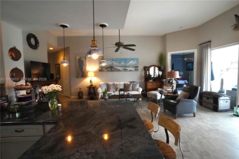 Купить виллу или дом в Порт-Сент-Луси, Флорида 4 спальни, 231.05м2, № 2007690 - фото 9