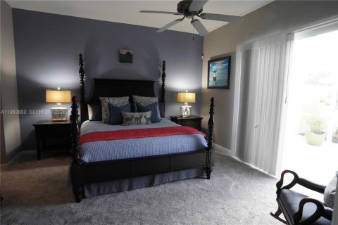 Купить виллу или дом в Порт-Сент-Луси, Флорида 4 спальни, 231.05м2, № 2007690 - фото 17