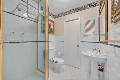 Villa ou maison à louer à Palmetto Bay, Floride: 4 chambres, 221.48 m2 № 1970672 - photo 22