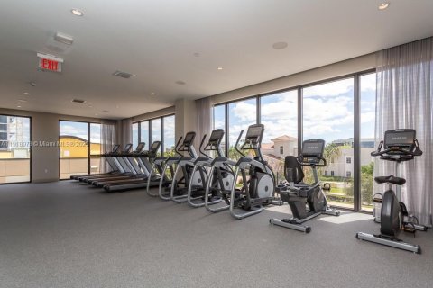 Снять в аренду квартиру в Дорал, Флорида 2 спальни, 98.85м2, № 1973326 - фото 10