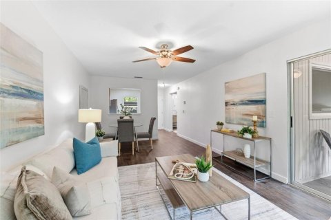 Condominio en venta en Largo, Florida, 1 dormitorio, 51.1 m2 № 2235407 - foto 13