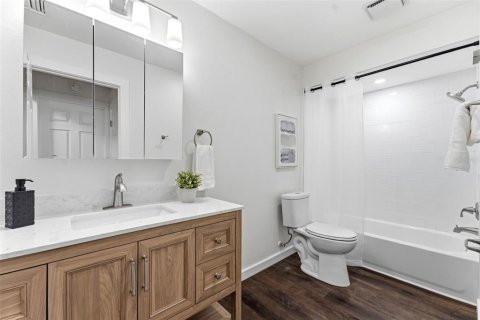 Condominio en venta en Largo, Florida, 1 dormitorio, 51.1 m2 № 2235407 - foto 10