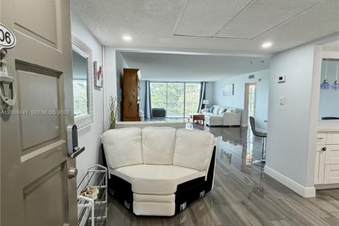 Copropriété à louer à Pompano Beach, Floride: 3 chambres, 159.42 m2 № 2368059 - photo 4