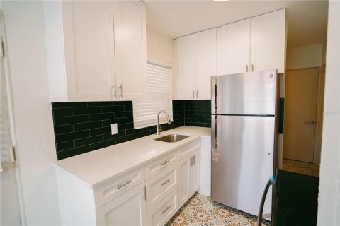 Apartamento en alquiler en Saint Petersburg, Florida, 1 dormitorio, 60.39 m2 № 1908938 - foto 8