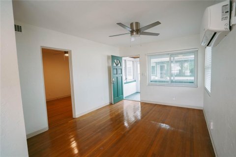 Apartamento en alquiler en Saint Petersburg, Florida, 1 dormitorio, 60.39 m2 № 1908938 - foto 15