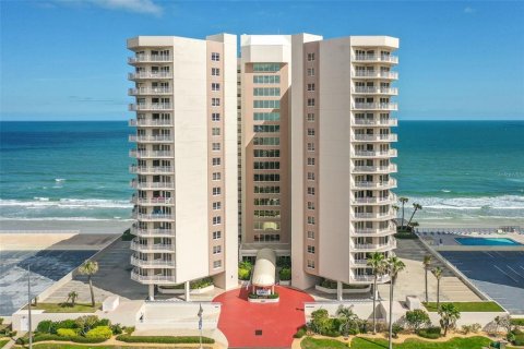 Condo in Daytona Beach Shores, Florida, 3 bedrooms  № 2116683