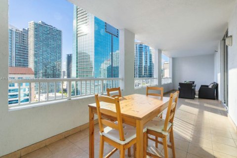 Condo in Miami, Florida, 2 bedrooms  № 1860896 - photo 14