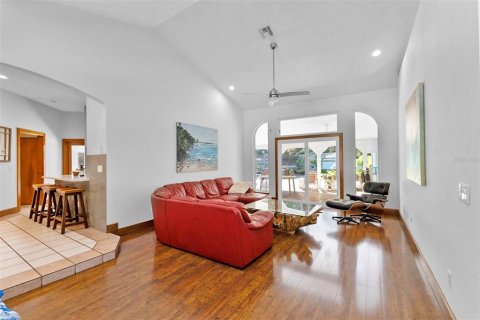 Casa en venta en New Smyrna Beach, Florida, 3 dormitorios, 307.51 m2 № 1545416 - foto 8