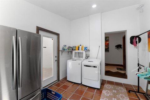 Casa en venta en New Smyrna Beach, Florida, 3 dormitorios, 307.51 m2 № 1545416 - foto 16