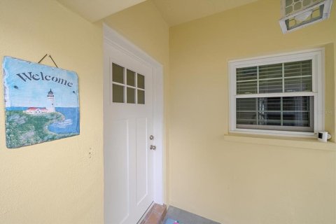 House in Sarasota, Florida 2 bedrooms, 107.3 sq.m. № 2224679 - photo 4