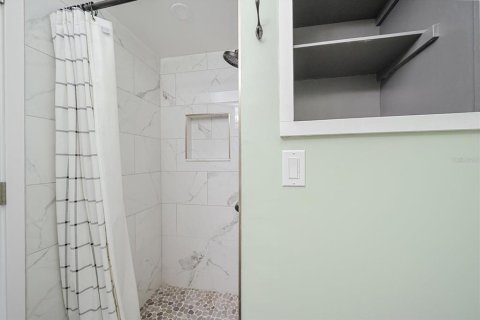 House in Sarasota, Florida 2 bedrooms, 107.3 sq.m. № 2224679 - photo 20