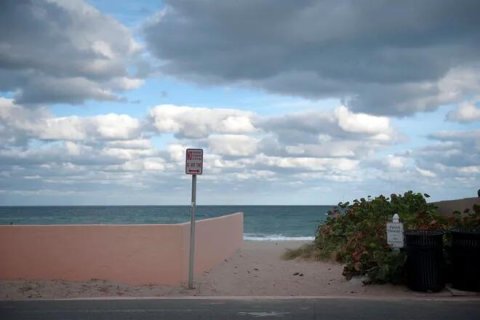 Condominio en alquiler en Palm Beach, Florida, 1 dormitorio, 155.52 m2 № 2173030 - foto 18