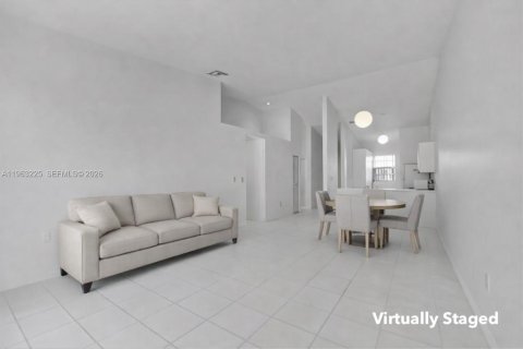 Таунхаус в Хайалиа, Флорида 2 спальни, 101.17м2 № 2031971