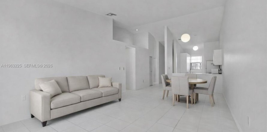 Таунхаус в Хайалиа, Флорида 2 спальни, 101.17м2 № 2031971