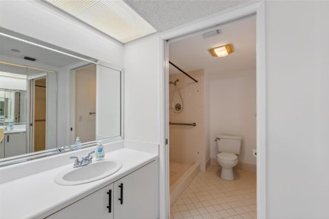 Condominio en venta en Pembroke Pines, Florida, 2 dormitorios, 112.13 m2 № 2084494 - foto 19