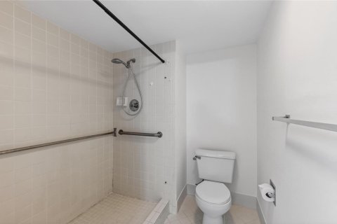 Condominio en venta en Pembroke Pines, Florida, 2 dormitorios, 112.13 m2 № 2084494 - foto 21