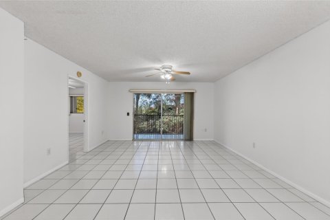 Condominio en venta en Pembroke Pines, Florida, 2 dormitorios, 112.13 m2 № 2084494 - foto 7