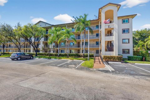 Condominio en Pembroke Pines, Florida, 2 dormitorios  № 2084494