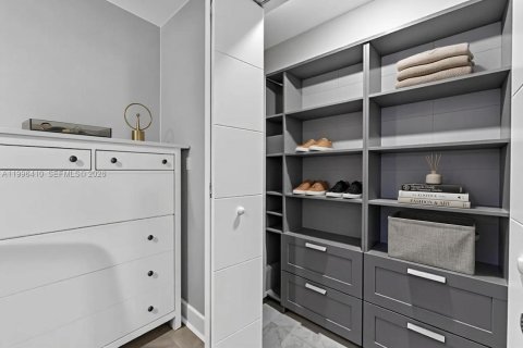 Купить таунхаус в Майами-Гарденс, Флорида 3 спальни, 155.89м2, № 2089780 - фото 13