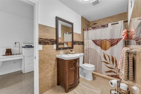Купить таунхаус в Майами-Гарденс, Флорида 3 спальни, 155.89м2, № 2089780 - фото 9