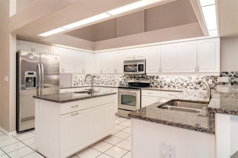 House in Englewood, Florida 5 bedrooms, 356.28 sq.m. № 1771651 - photo 7