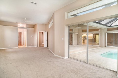 House in Englewood, Florida 5 bedrooms, 356.28 sq.m. № 1771651 - photo 17