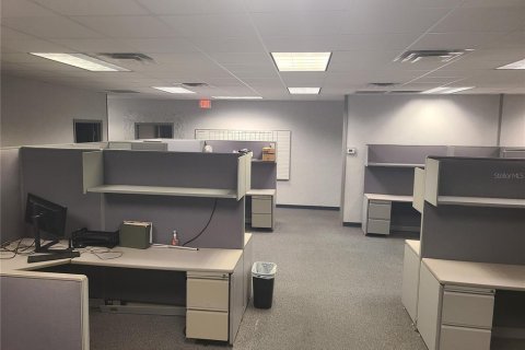Commercial property in Altamonte Springs, Florida 784.56 sq.m. № 2104023 - photo 5