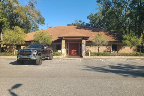 Commercial property in Altamonte Springs, Florida 784.56 sq.m. № 2104023