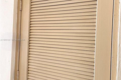 Condominio en venta en Hollywood, Florida, 1 dormitorio, 47.38 m2 № 2019713 - foto 20