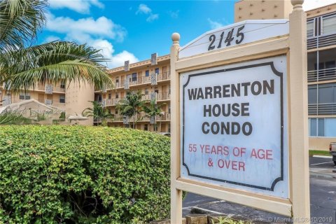 Condominio en venta en Hollywood, Florida, 1 dormitorio, 47.38 m2 № 2019713 - foto 2