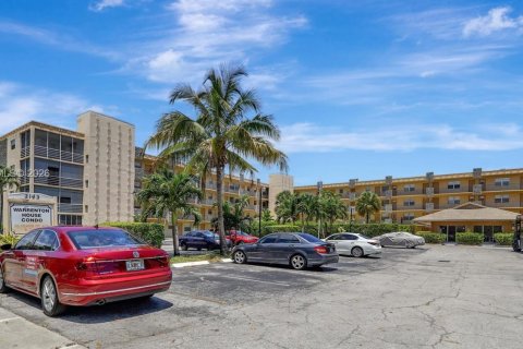 Condominio en venta en Hollywood, Florida, 1 dormitorio, 47.38 m2 № 2019713 - foto 21