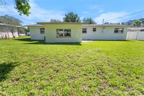 House in Daytona Beach, Florida 3 bedrooms, 117.24 sq.m. № 1725621 - photo 24
