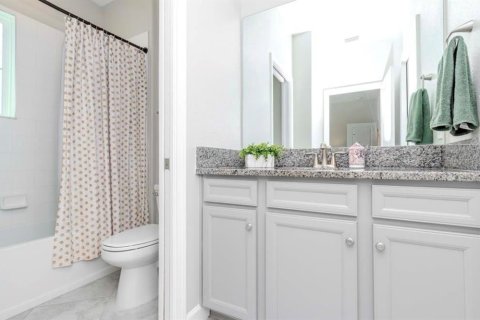 Touwnhouse à louer à Tampa, Floride: 3 chambres, 172.05 m2 № 2430833 - photo 15