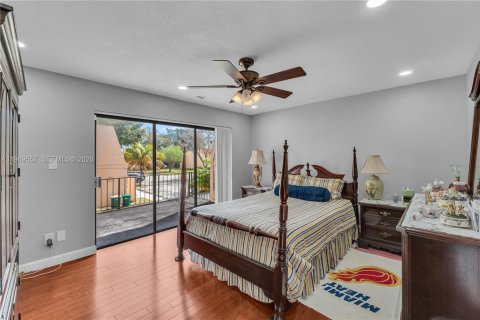 Купить таунхаус в Тамарак, Флорида 3 спальни, 167.22м2, № 2032863 - фото 8