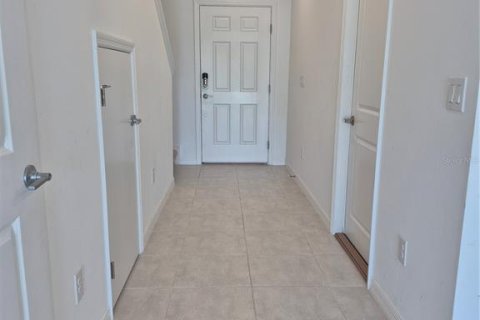 Townhouse in Wesley Chapel, Florida 3 bedrooms, 127.55 sq.m. № 1836872 - photo 16