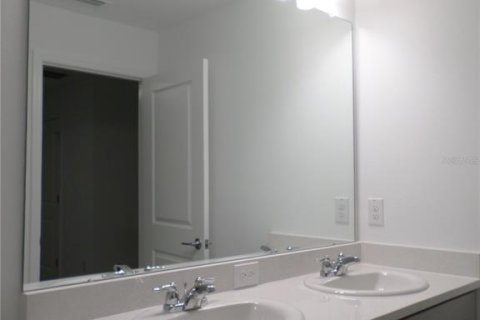 Townhouse in Wesley Chapel, Florida 3 bedrooms, 127.55 sq.m. № 1836872 - photo 9